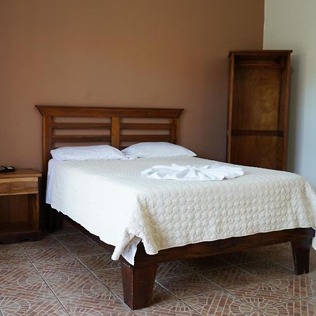 Hotel Pacuare Siqurres Da Alegria Екстер'єр фото